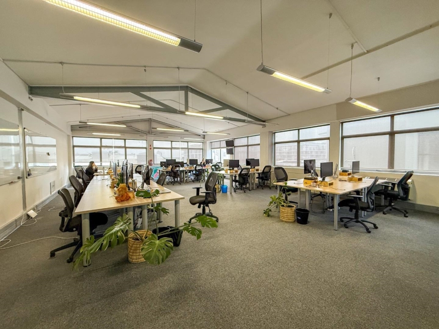 To Let commercial Property for Rent in Green Point Western Cape